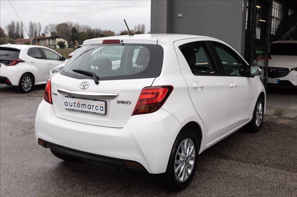 TOYOTA Yaris 5p 1.0 Lounge del 2015