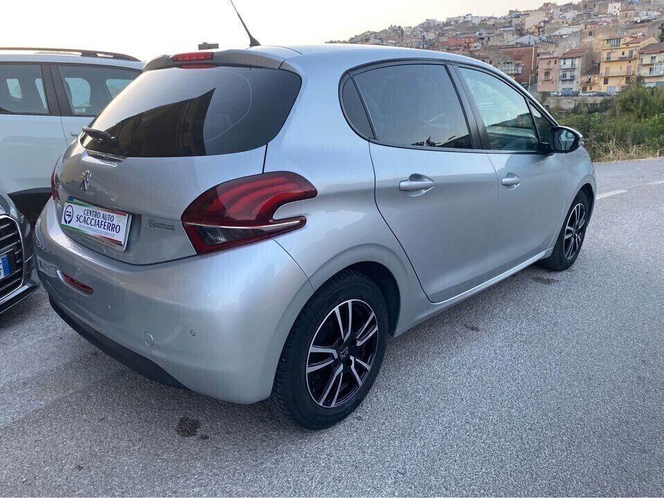 Peugeot 208 BlueHDi 75 5 porte Allure