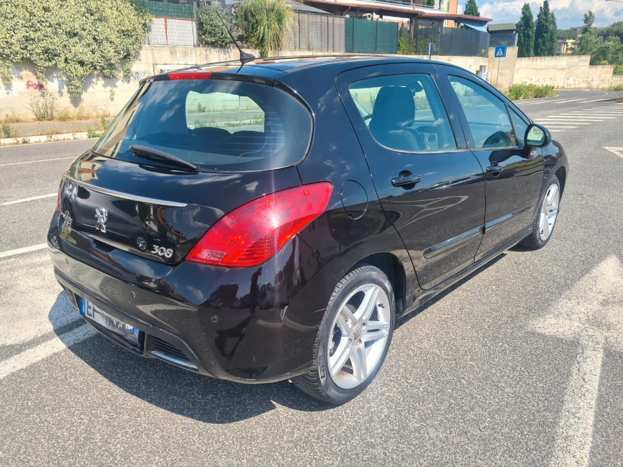 Peugeot 308 1.6 HDi 110CV 5p. Féline (6 Marce)