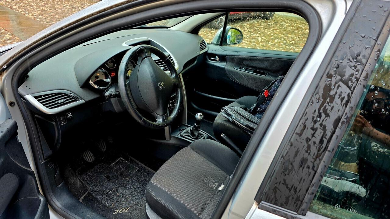 Peugeot 207 GPL LAVORI FATTI