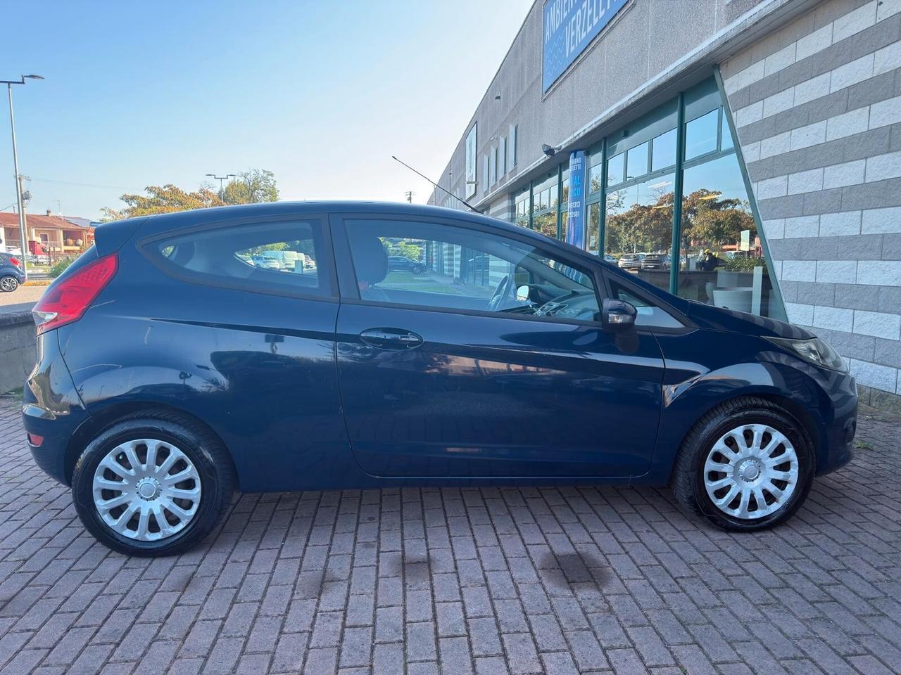 Ford Fiesta 1.4 3 porte Bz.- GPL Titanium