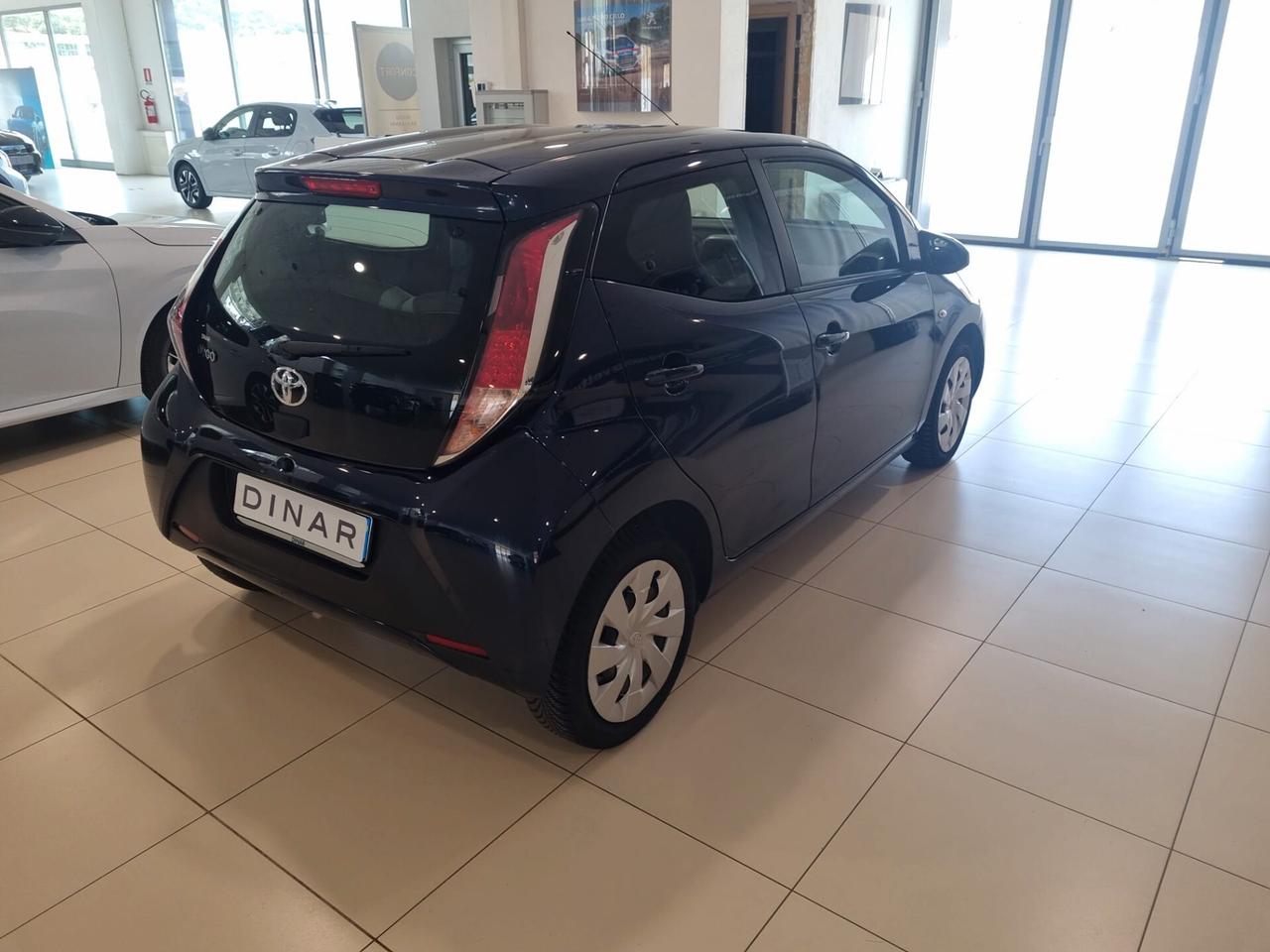 Toyota Aygo 1.0 VVT-i 69 CV 5 porte x-cool