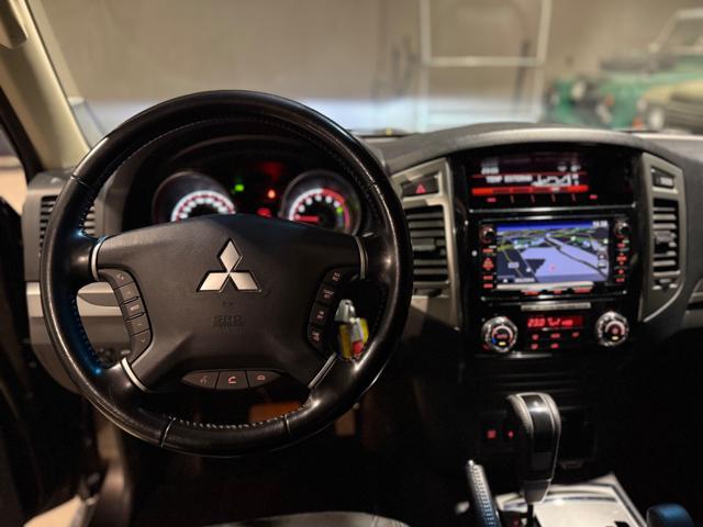 MITSUBISHI Pajero 3.2 DI-D 16V aut. 3p. Instyle DPF