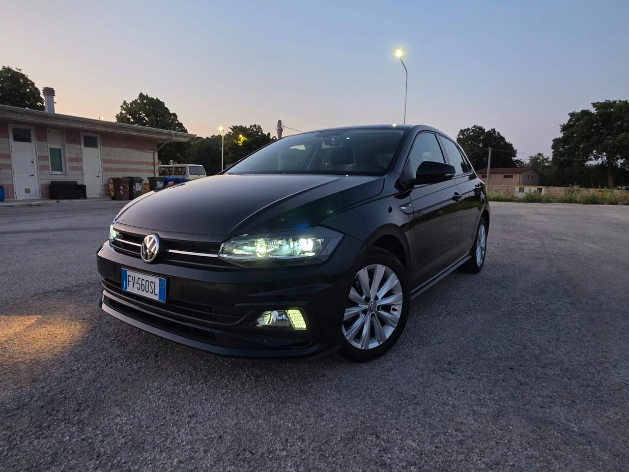Volkswagen Polo 1.6 TDI 95 CV 5p. R Line. Highline BlueMotion Technology
