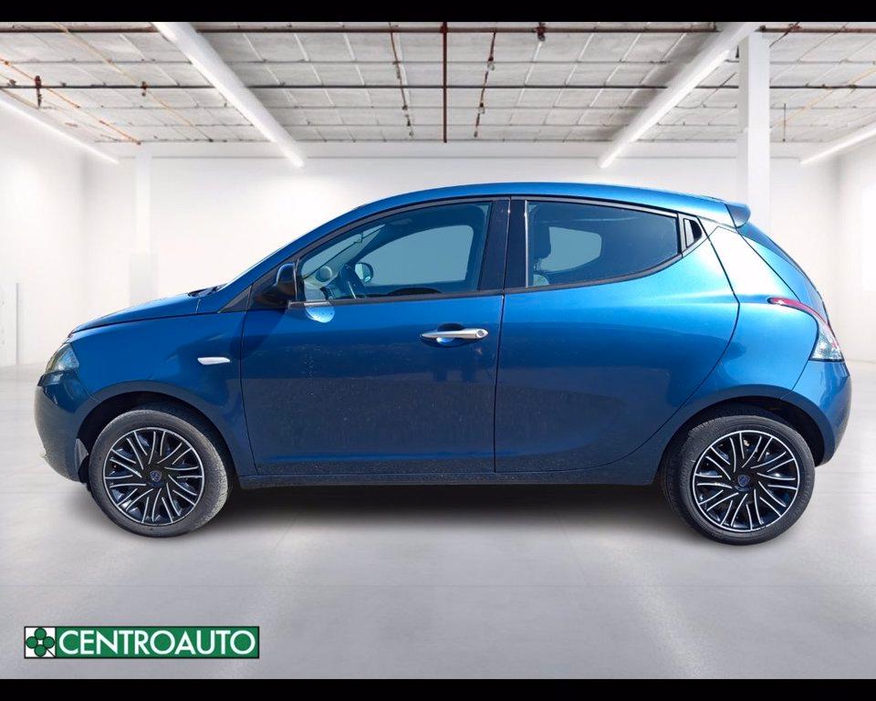 LANCIA Ypsilon 1.0 firefly hybrid Gold s&s 70cv 5p.ti del 2024