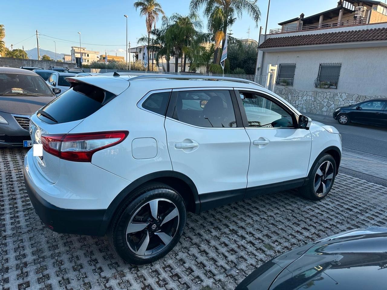 Nissan Qashqai 1.6 dCi 4WD Tekna-2016