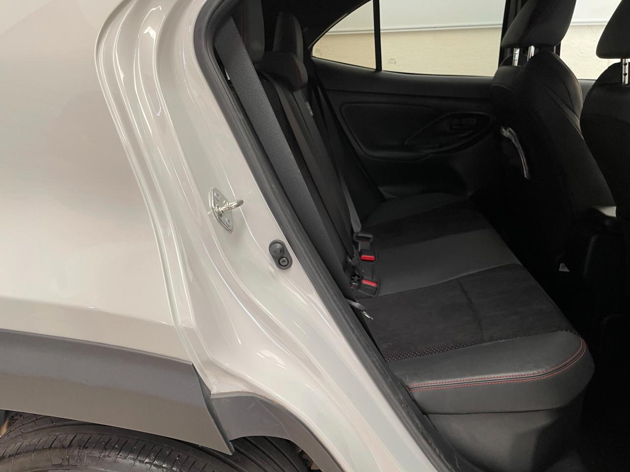 Toyota Yaris Cross GR Sport 1.5h fwd 116cv e-cvt-Ok Neopatentati-LEGGI SOTTO