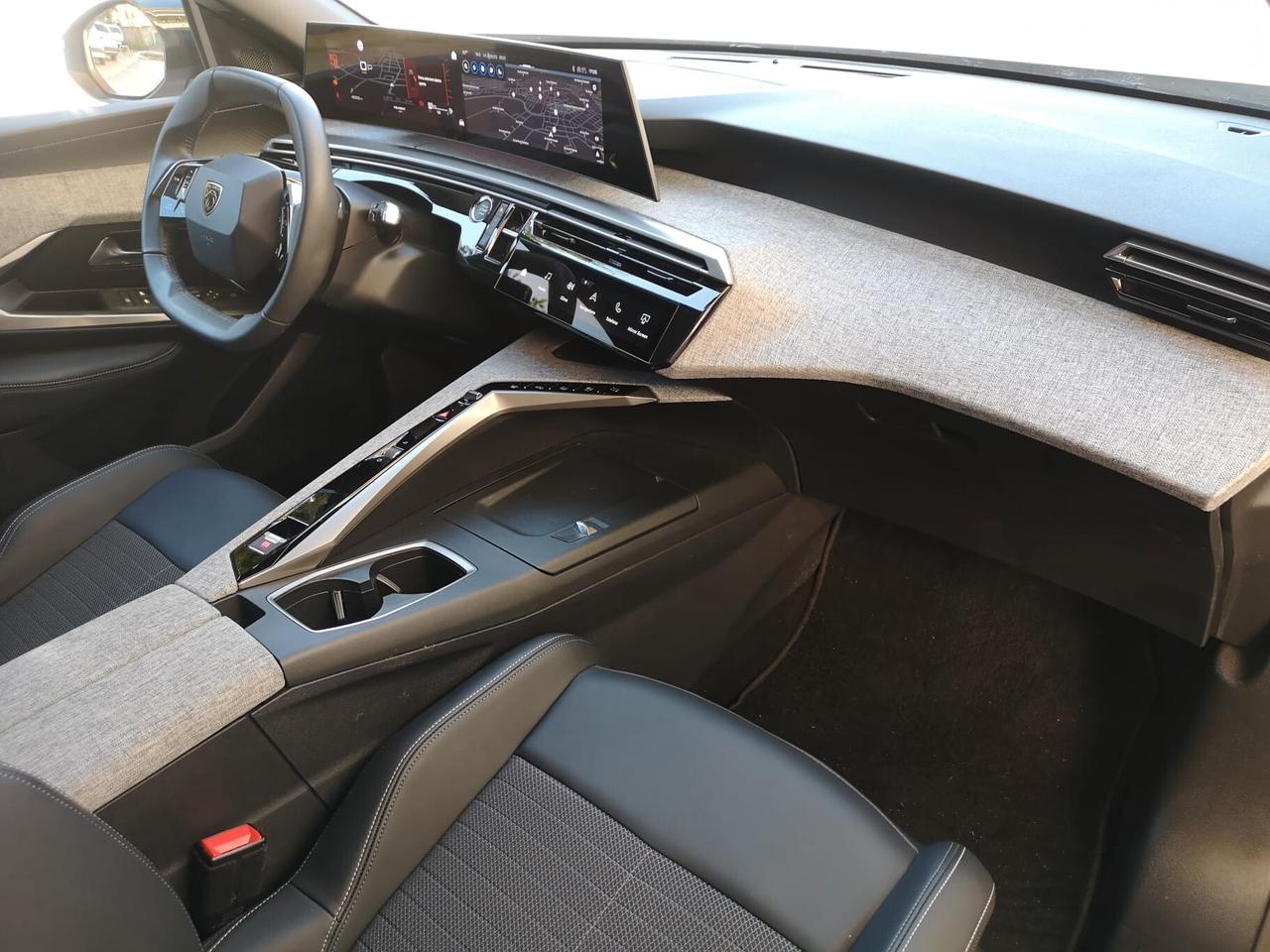 PEUGEOT 3008 Hybrid 136CV e-DCS 6 Allure Pack 2024