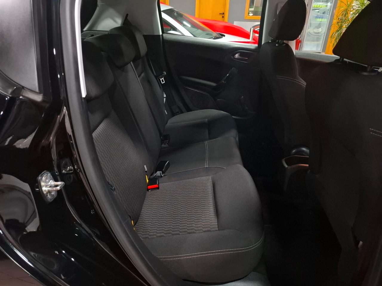 Peugeot 208 1.2 Benzina-GPL Neopatentato