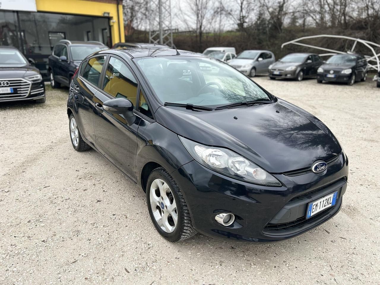 FORD FIESTA 1.4 97CV GPL 2032 UNICO P. IVA ESPOSTA