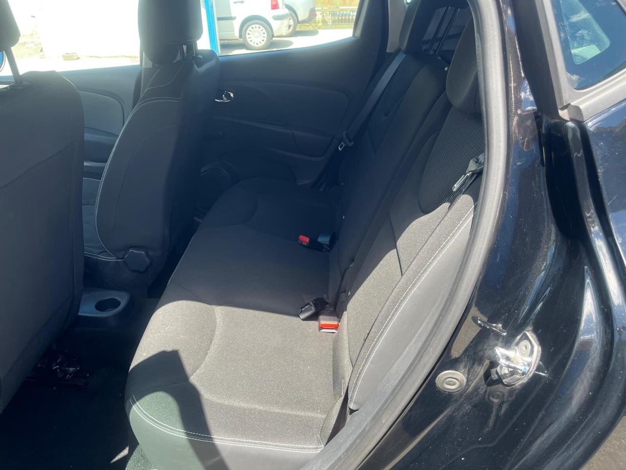 Renault clio 5 P-1.2 benz/75 cv-full -2012
