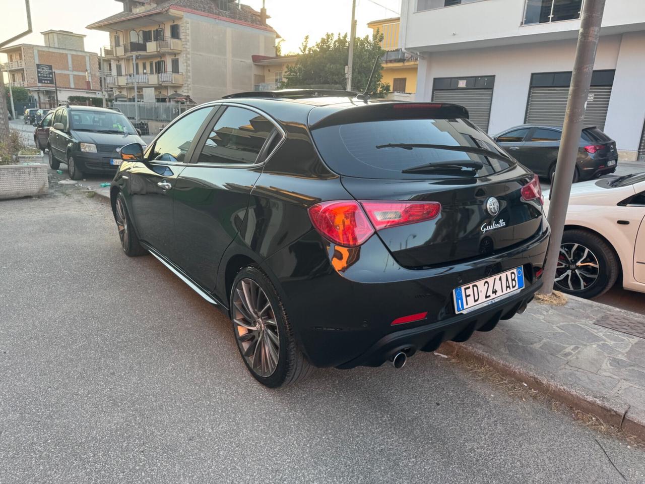 Alfa Romeo Giulietta 1.6 JTDm-2 CV Exclusive Full Optional