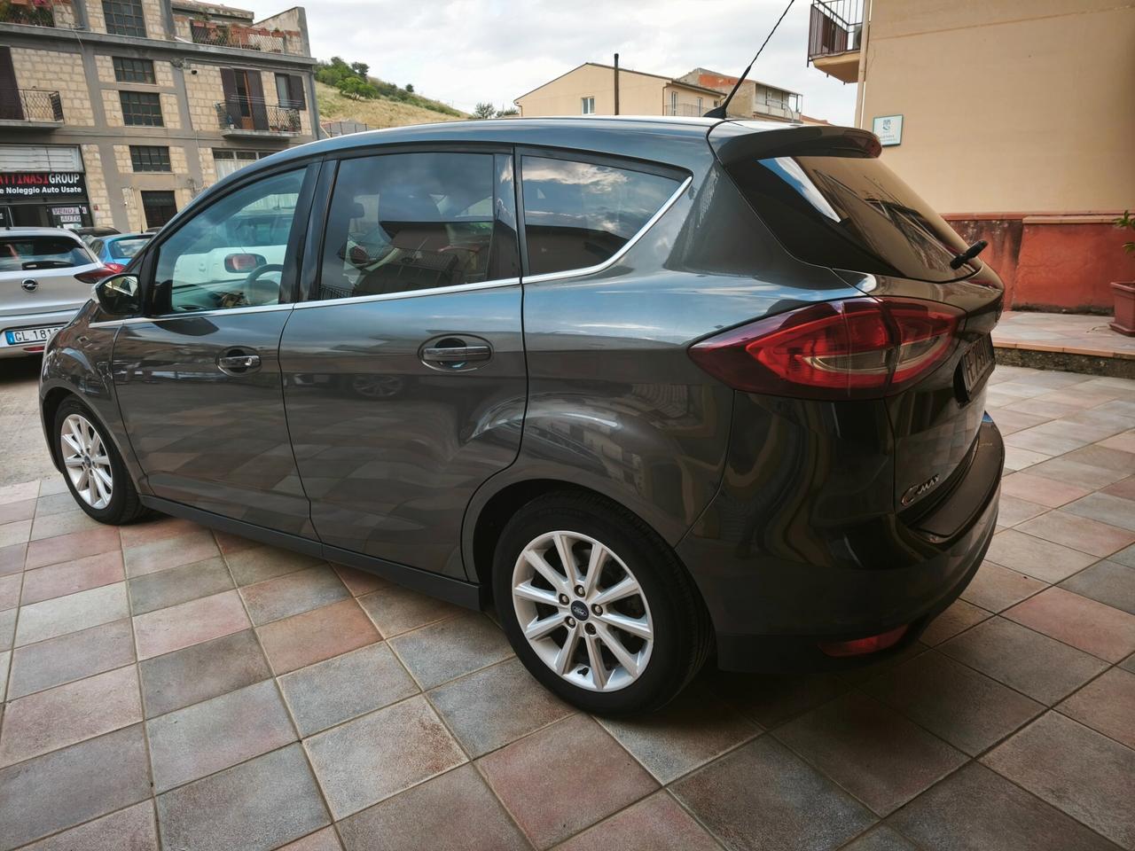 Ford C-Max 1.5 tdci 95 CV Titanium