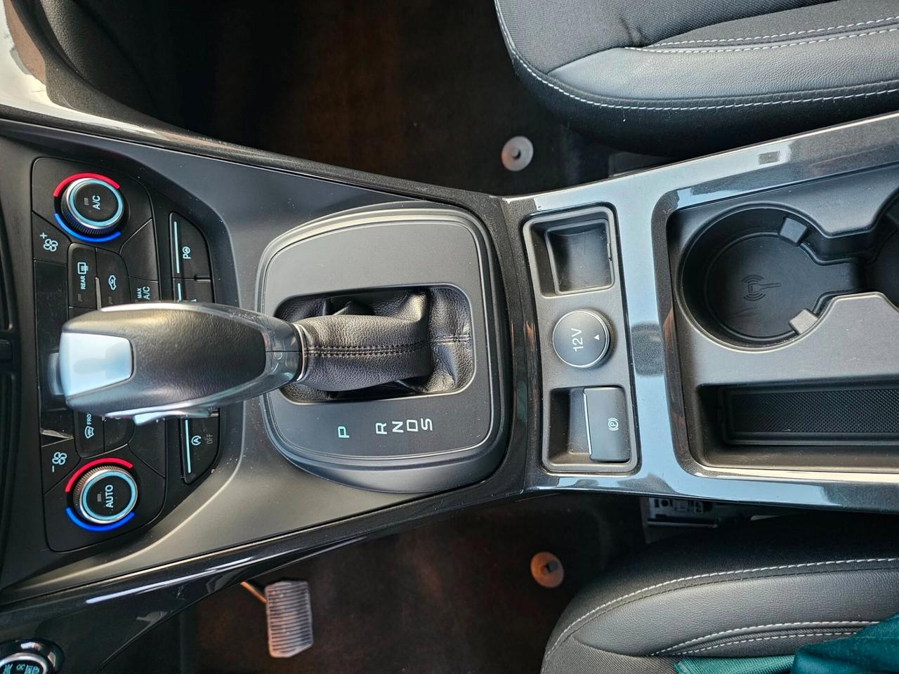 FORD KUGA 1.5 TDCI 120CV TITANIUM SPORT EDITION