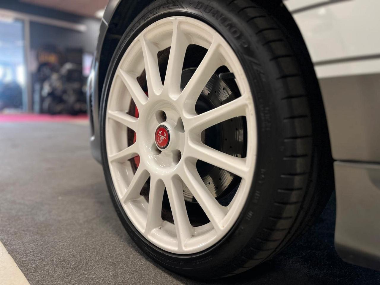 Abarth 595 1.4 Turbo T-Jet 180 CV Esseesse