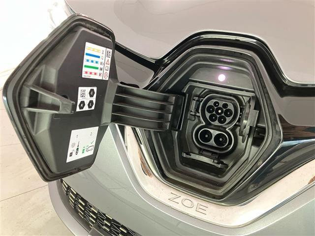 RENAULT ZOE Iconic R135 e-shif. Batt. Propr. Ricarica rapida!