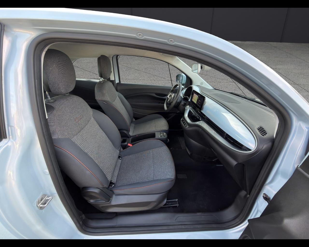 FIAT 500e - 500e Berlina 42 kWh Icon