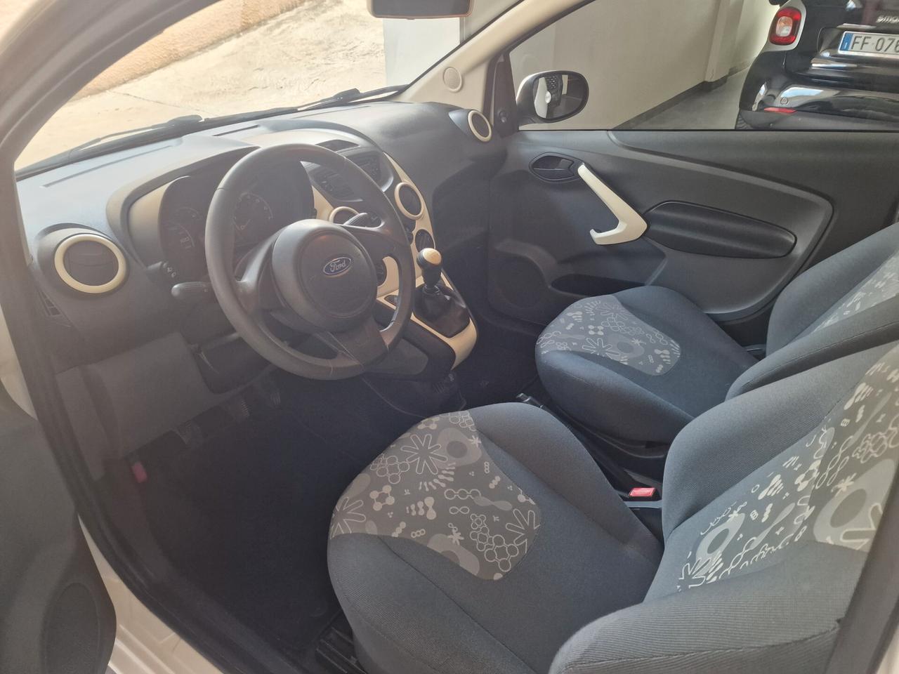Ford Ka Ka+ 1.2 8V 69CV Titanium