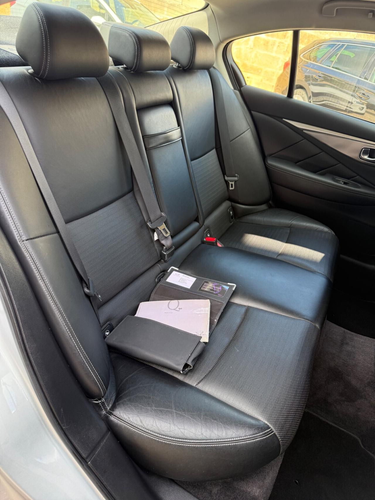 Infiniti Q50 2.2 diesel AT Sport