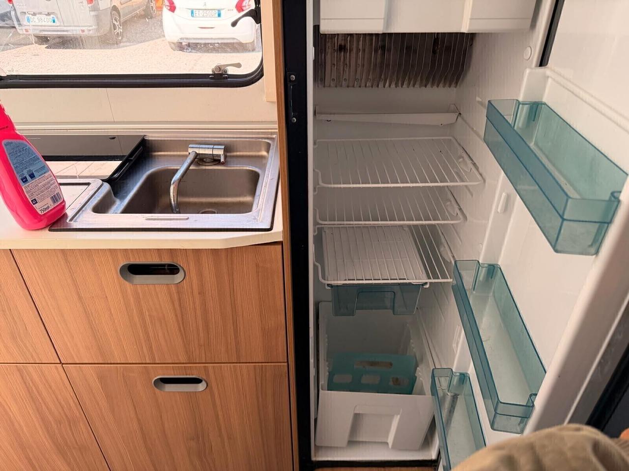 ADRIA sunliving 7 POSTI A LIBRETTO