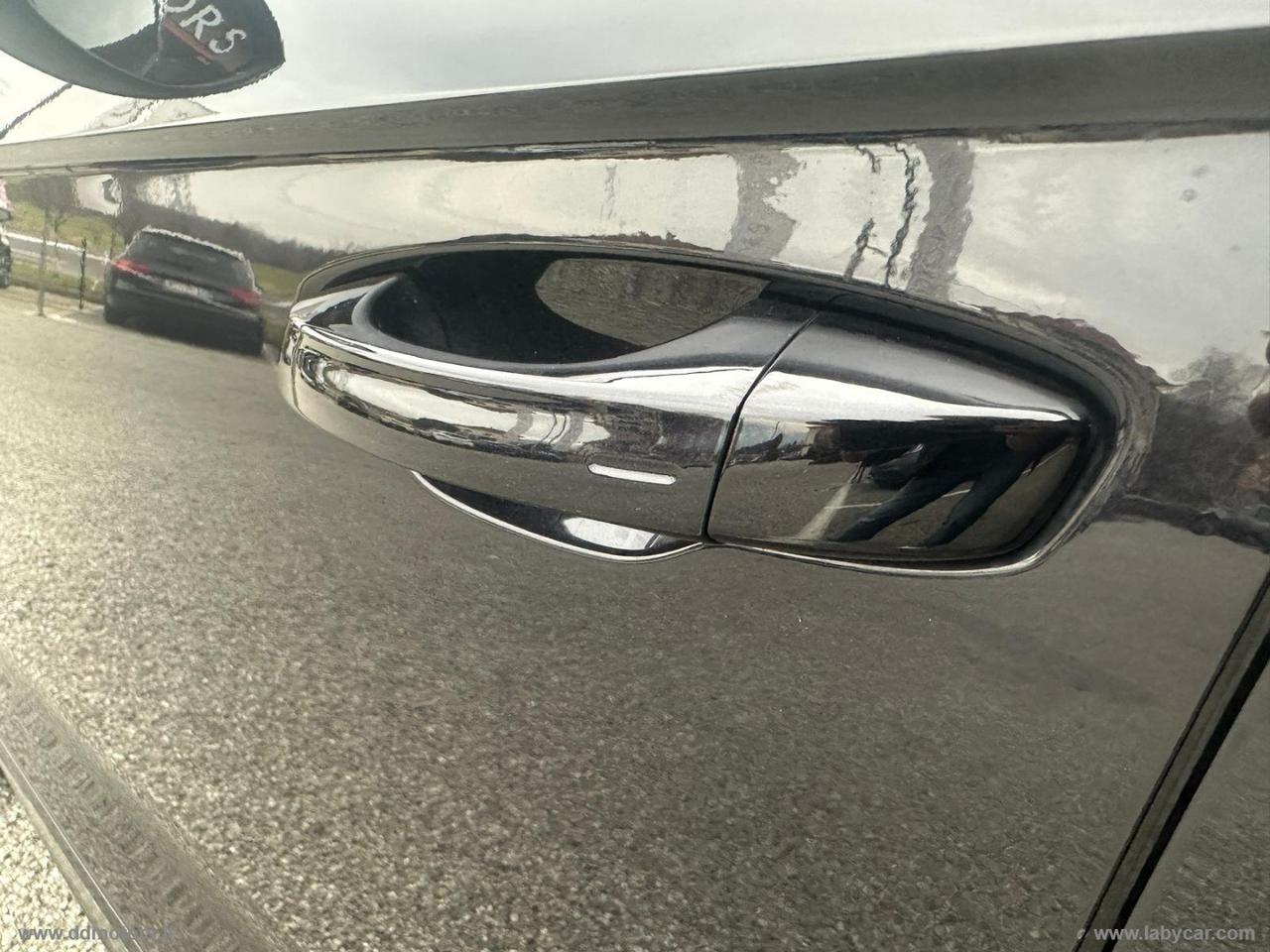 VOLKSWAGEN T-Roc 2.0 TDI SCR R-Line Plus * R LINE *