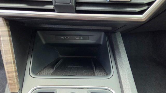 SEAT Leon 1.5 eTSI 150 CV DSG Xcellence PERMUTE