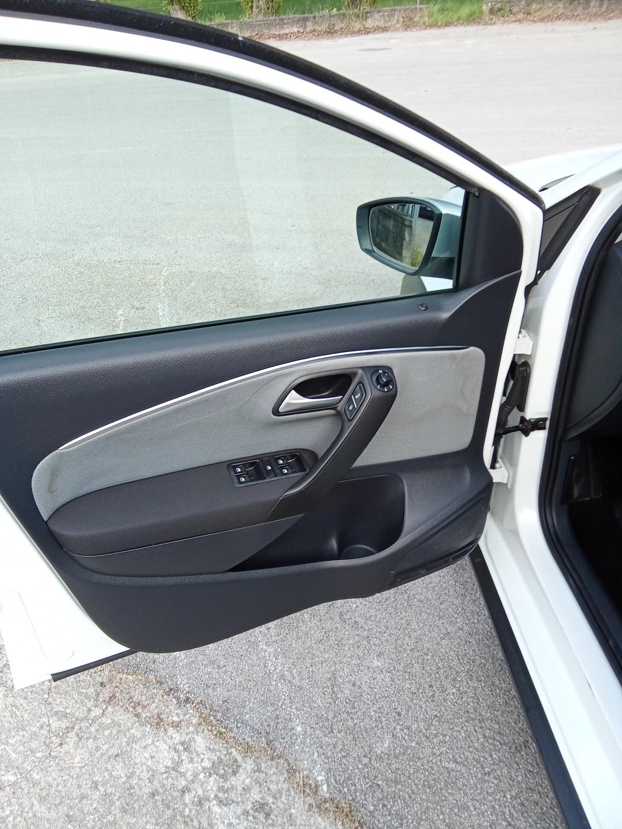 Volkswagen Polo Cross 1.4 TDI 12/015