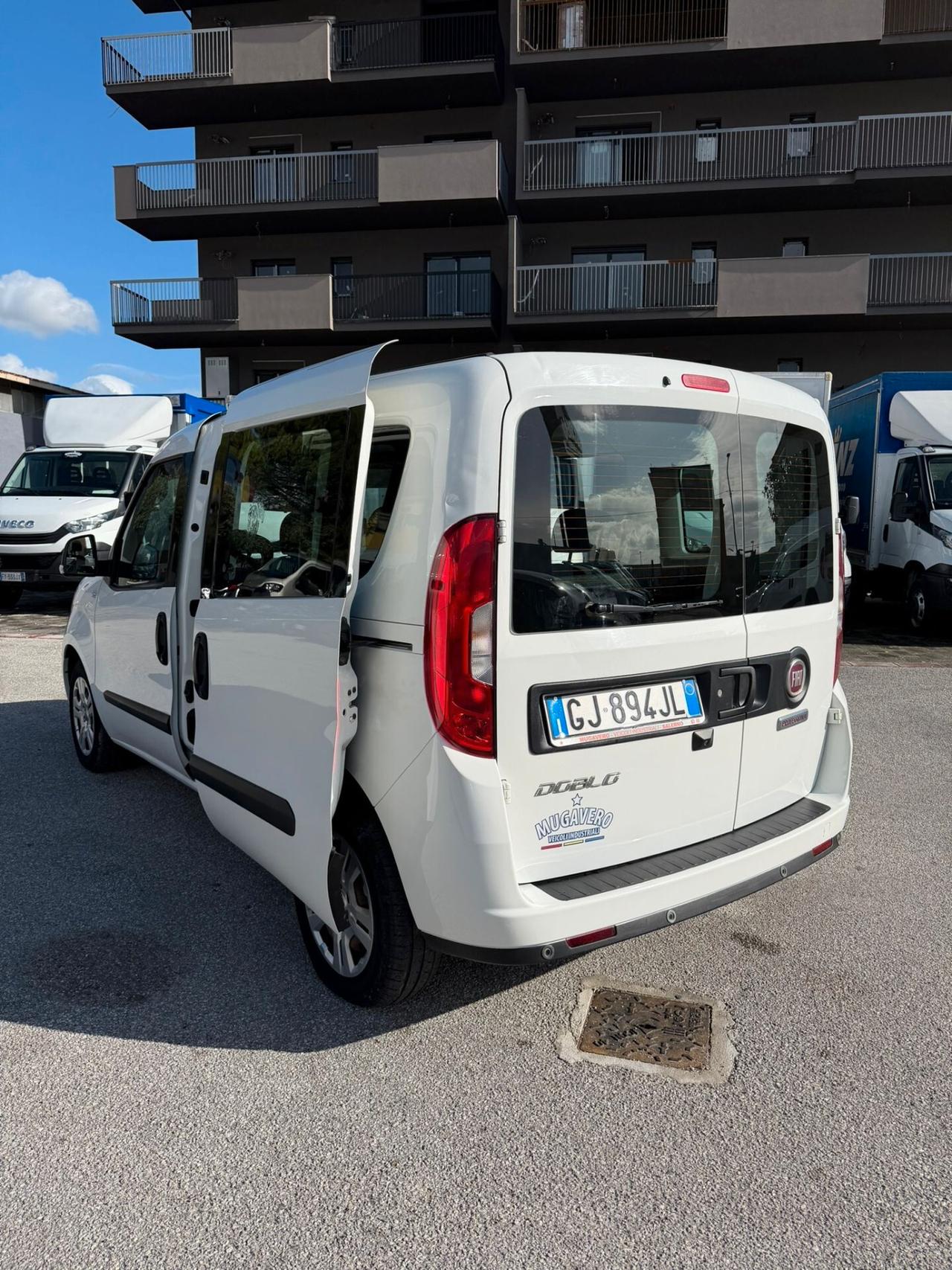 FIAT DOBLO' 1.6 AUTOCARRO 5 POSTI 2022