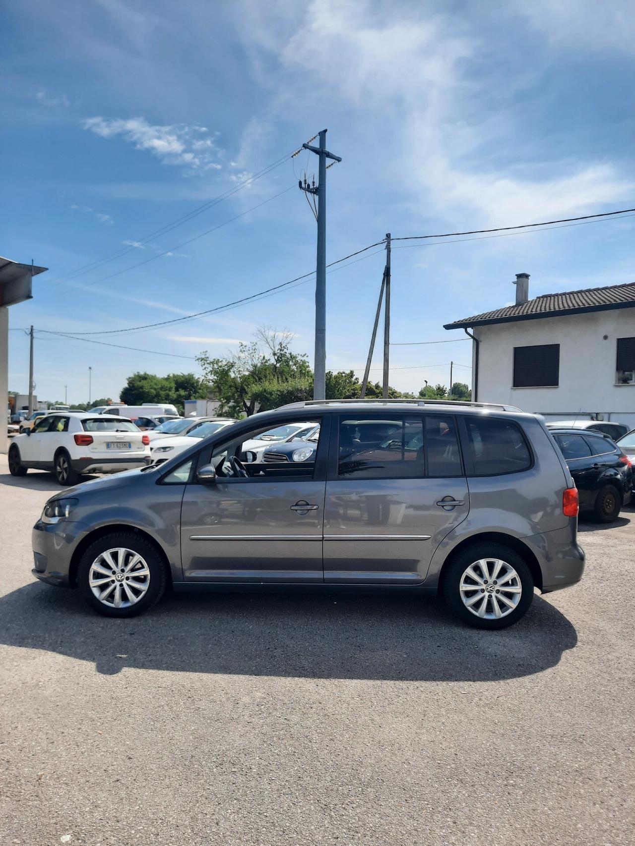 Volkswagen Touran 2.0 TDI 140 CV 7 POSTÌ