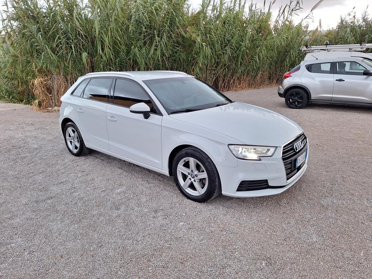 Audi A3 SPB 35 TDI S tronic Business