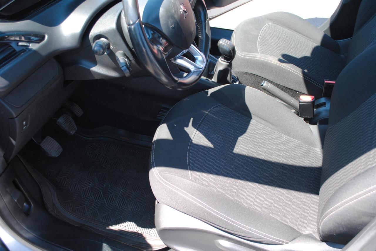 PEUGEOT 208 1.6 HDI 75 CV OK NEOPATENTATI