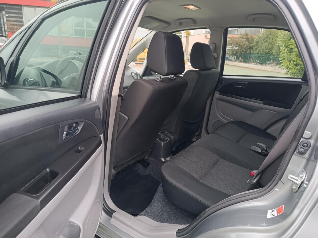 Suzuki SX4 1.6~2011~GPL~4x4