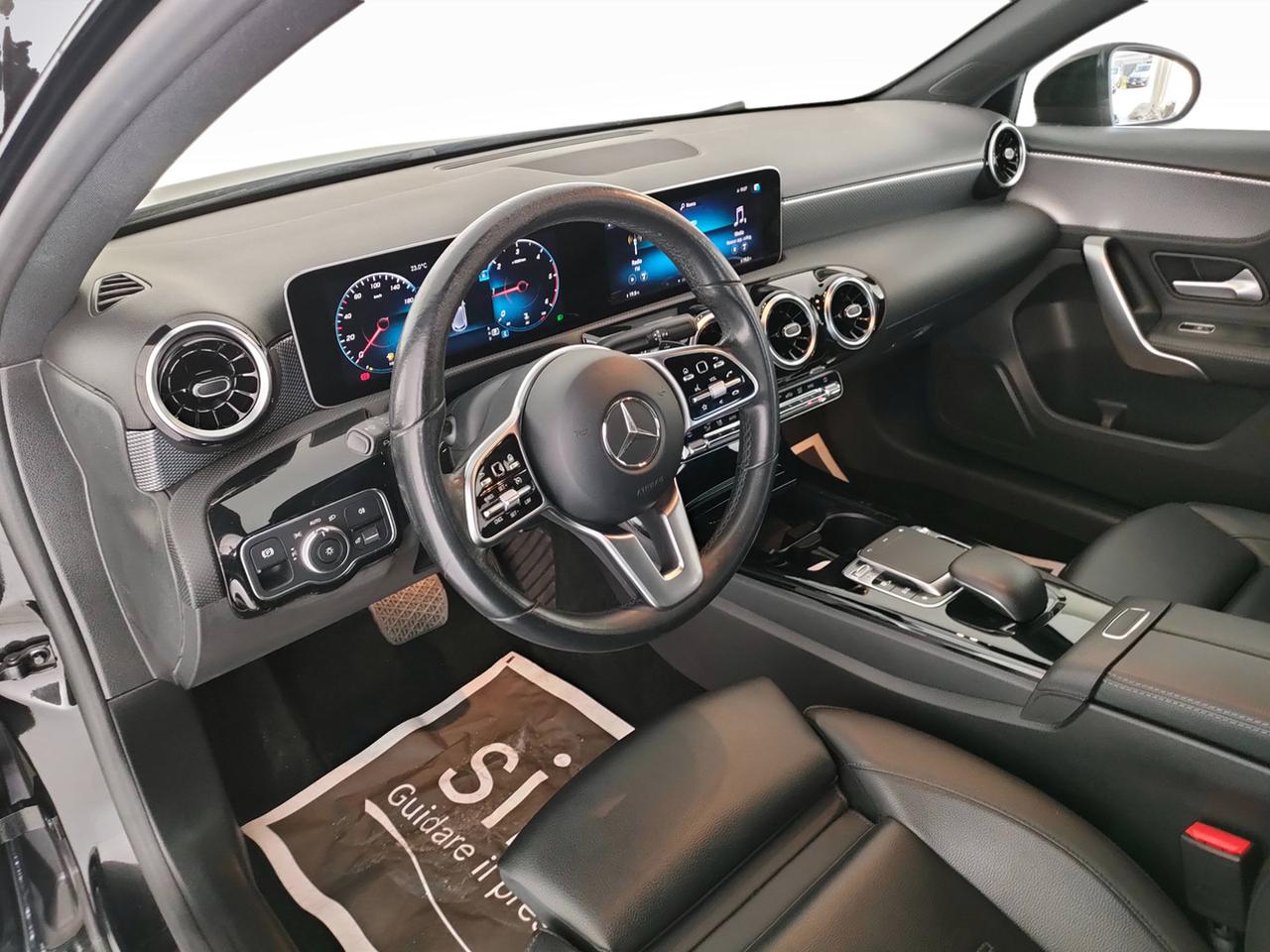 Mercedes-Benz Classe A - W177 2018 - A 180 d Sport auto
