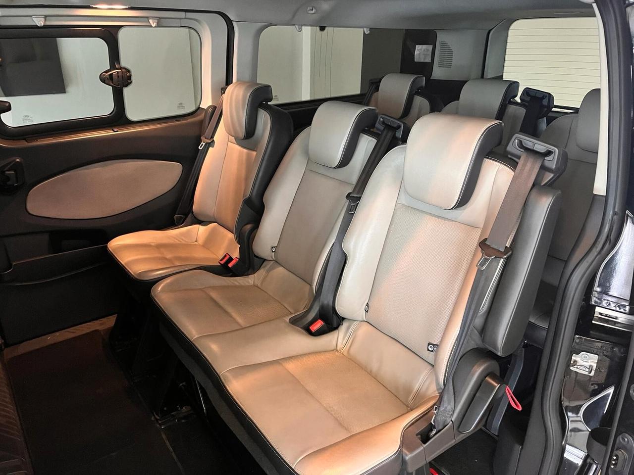 Ford Tourneo Custom 310 2.0 TDCi 170CV aut. PL Titanium