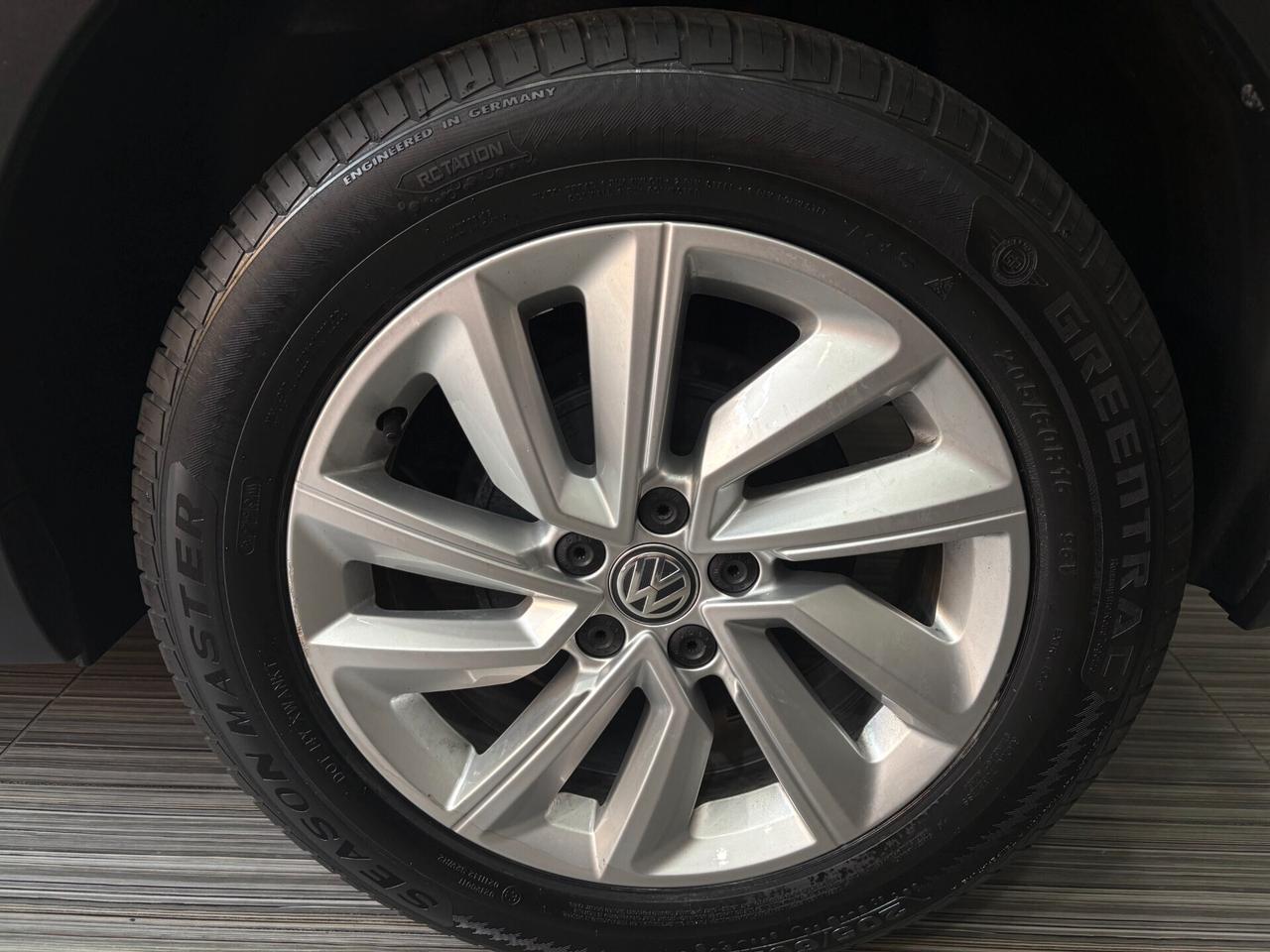 Volkswagen T-Cross 1.6 TDI 95cv DSG Automatica Style ITALIANA