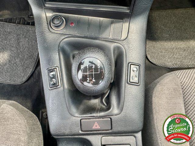 BMW 318 i cat 4 porte *NEOPATENTATI*