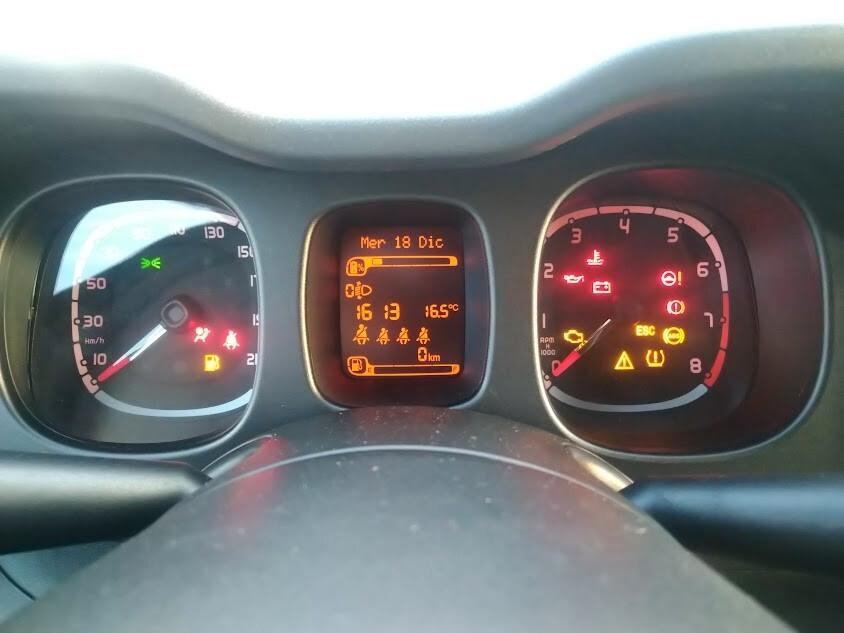 Fiat Panda 1.0 FireFly S&S Hybrid MOD. Cross * SENZA VINCOLO DI FINANZIAMENTO *