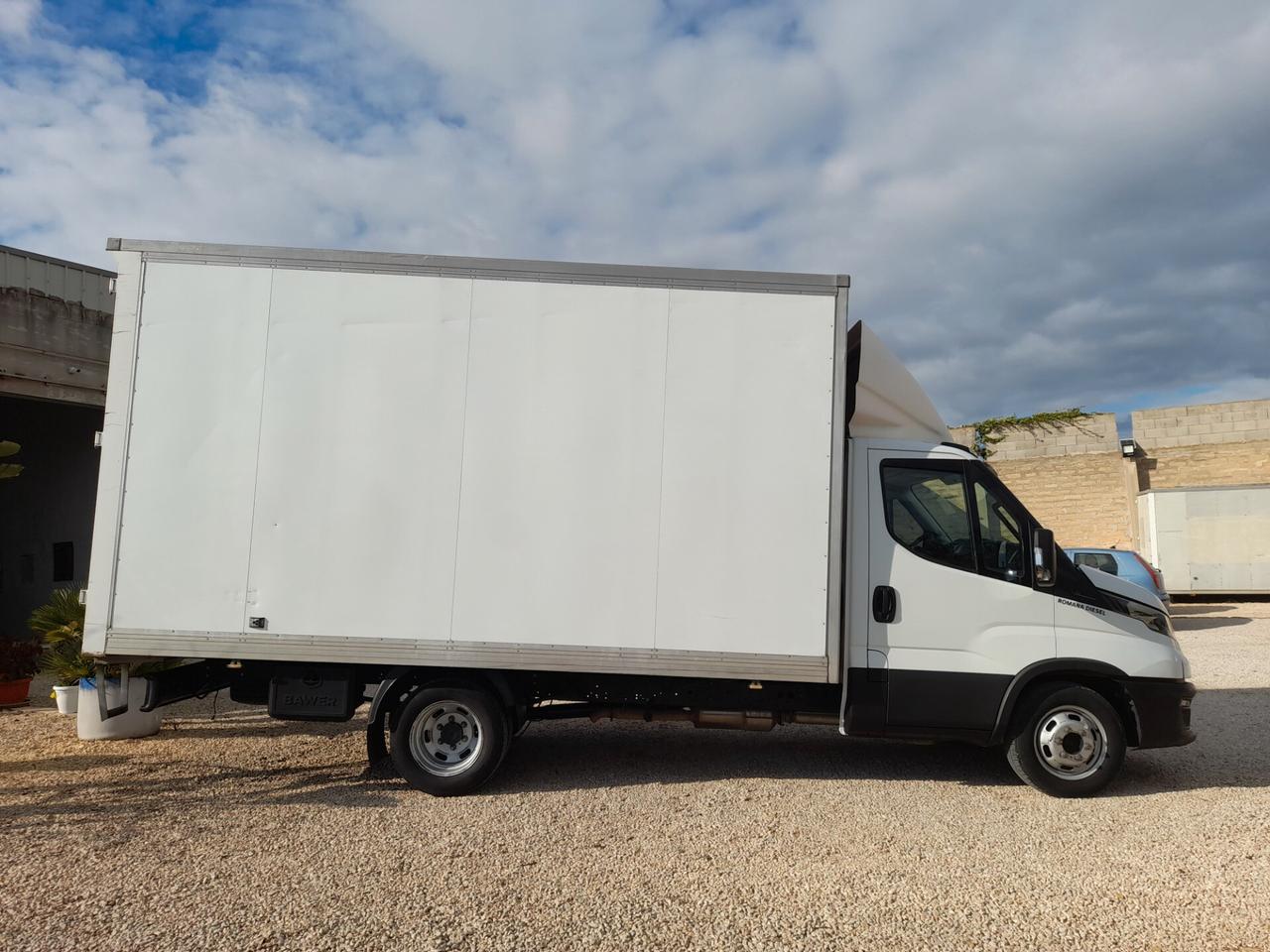 Iveco Daily 35c14 con cassa mobili anno 2021