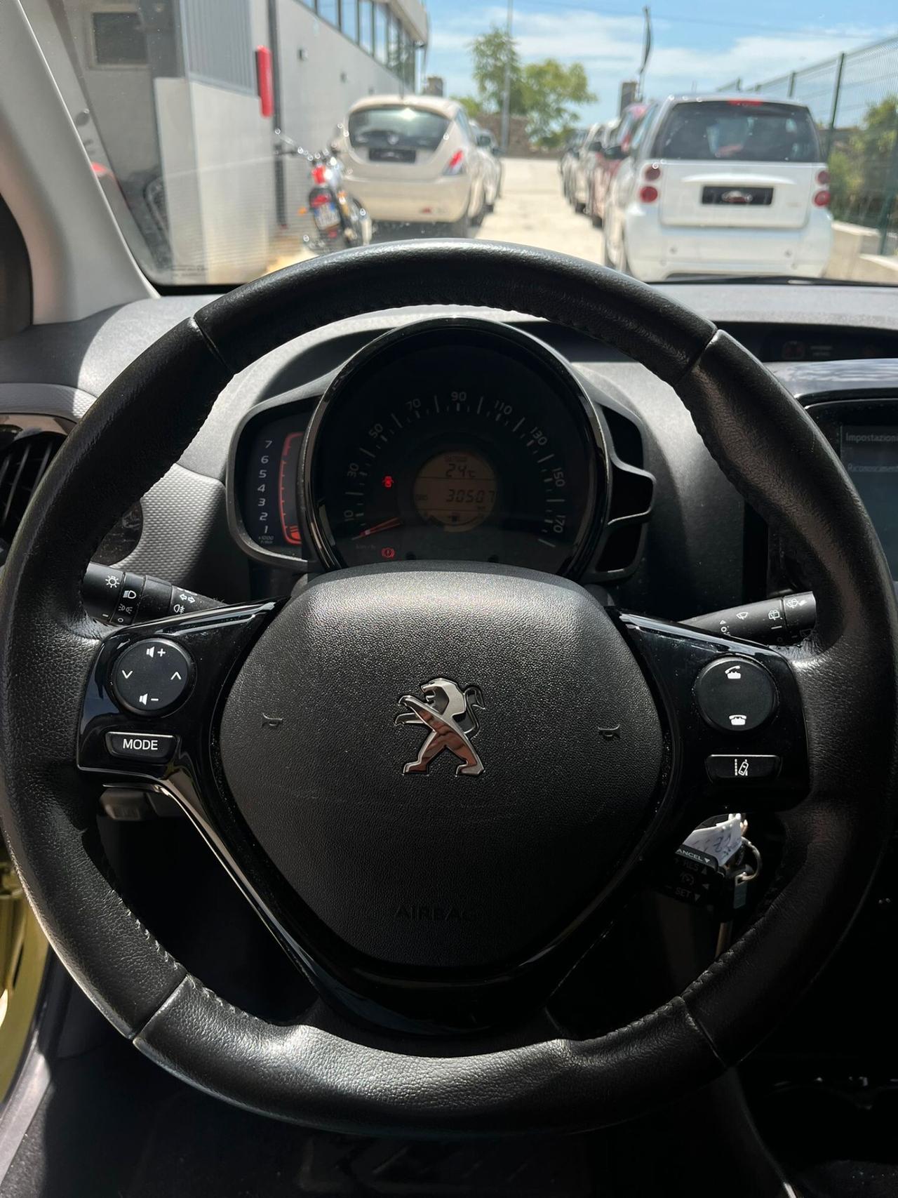 Peugeot 108 VTi 72 S&S 5 porte Allure TOP!