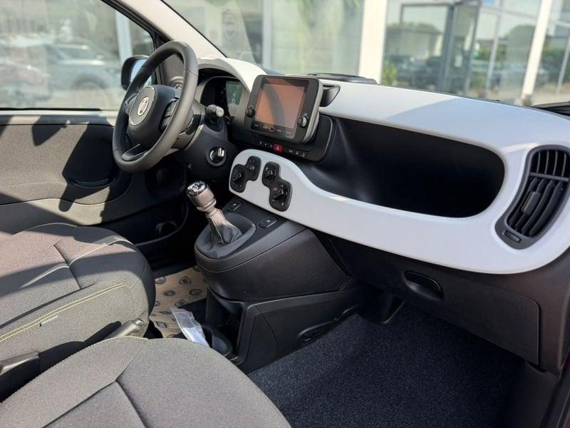 FIAT Panda Cross Panda 1.0 firefly hybrid Cross s&s 70cv 5p.ti - KM0 varie disponibilità