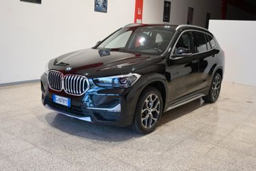 BMW X1 16D 115CV STEPTRONIC S-DRIVE XLINE PLUS ( FARI LED - PELLE - AMBIENT LIGHTS - CAR PLAY - CRUISE - NAVI - PARK ASSISTANT - TELECAMERA POST. - CERCHI 18 )