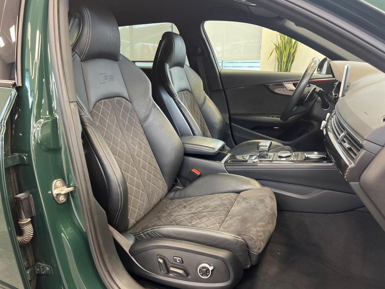 Audi A4 RS 4 Avant 2.9 TFSI quattro tiptronic