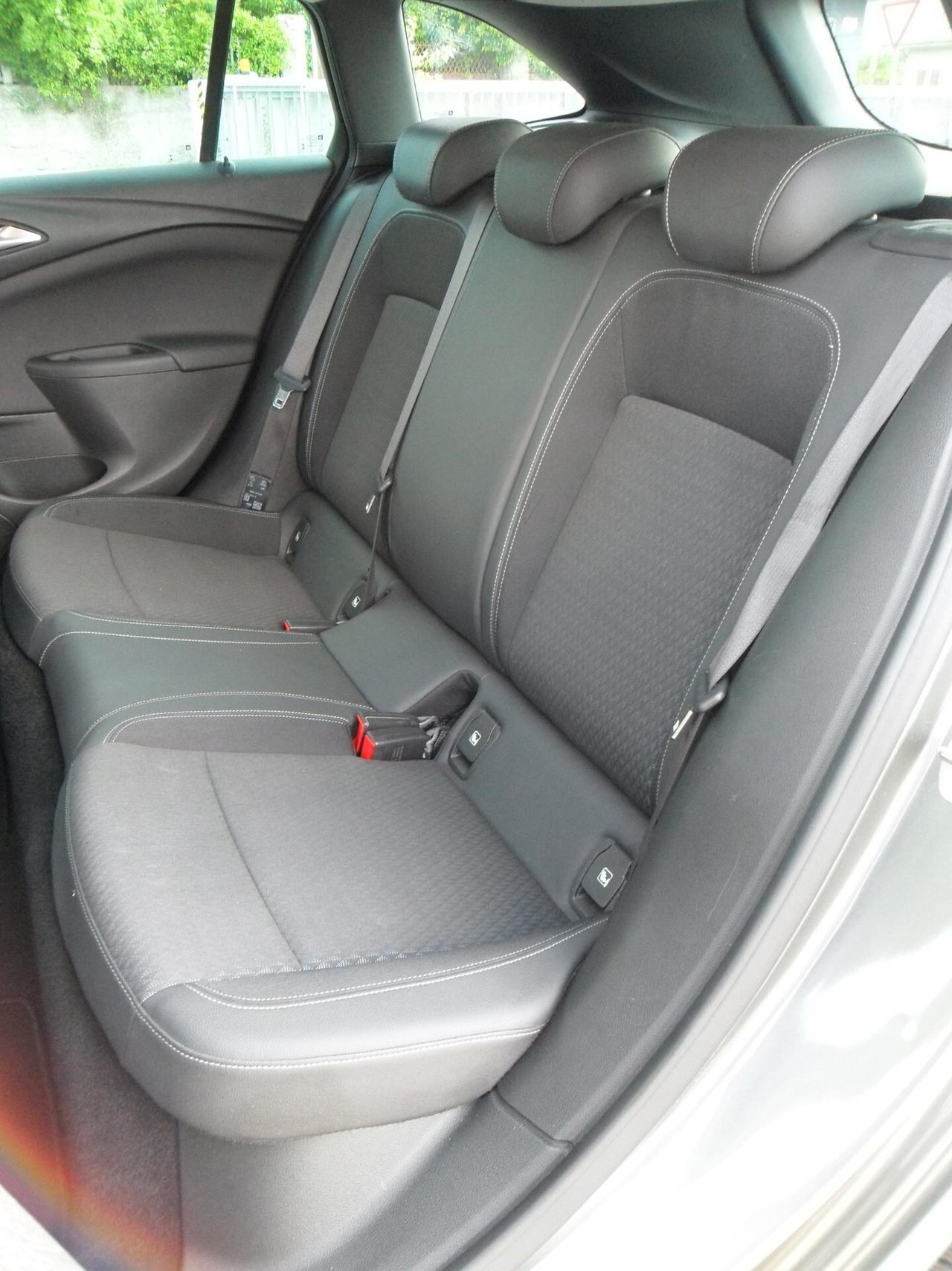 Opel Astra 1.6CDTi 136CV Sports Tourer Innovation