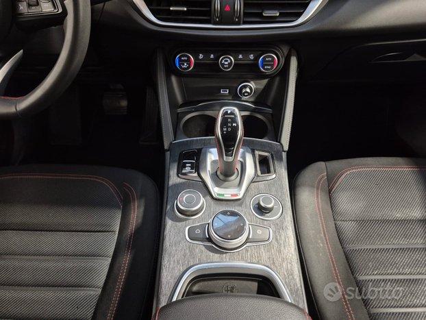 Alfa Romeo Stelvio 2.2 Turbodiesel 160 CV AT8 RWD