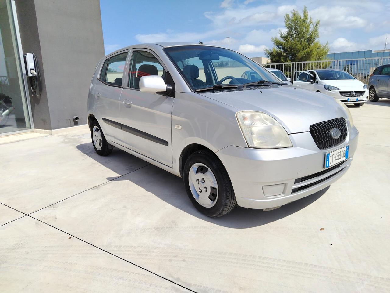 Kia Picanto 1000 Neopatentati