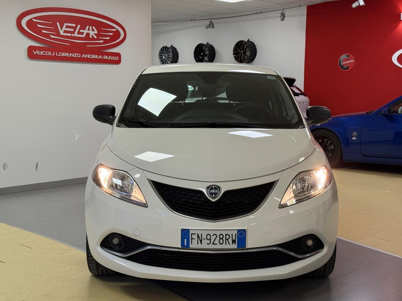 Lancia Ypsilon 1.3 MJT 16V 95 CV 5 porte S&S Silver