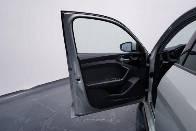 AUDI A1 allstreet 30 TFSI S-Tronic Identity Contrast