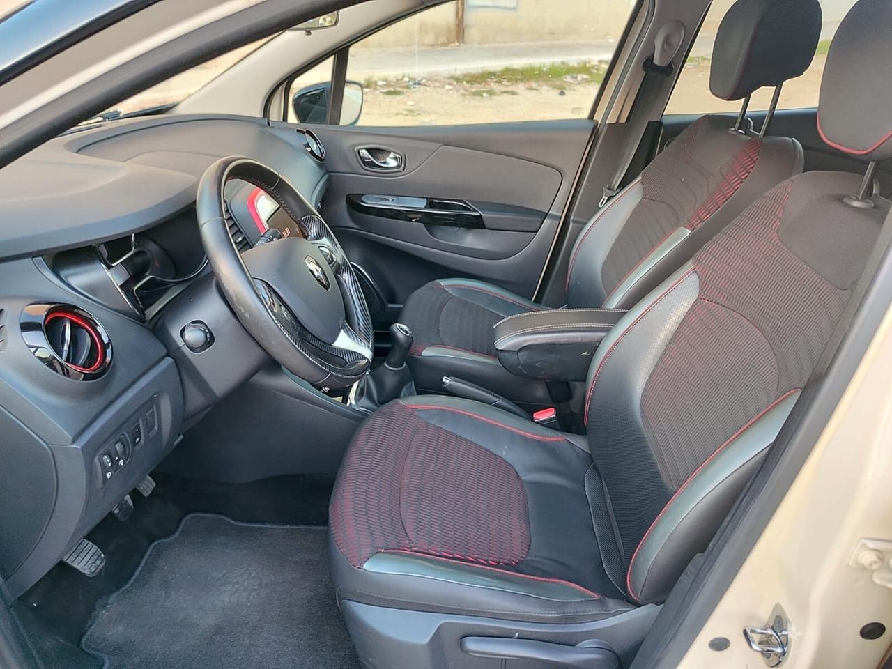 Renault Captur 1.5 dCi 90CV 2017 SUPER FULL!!