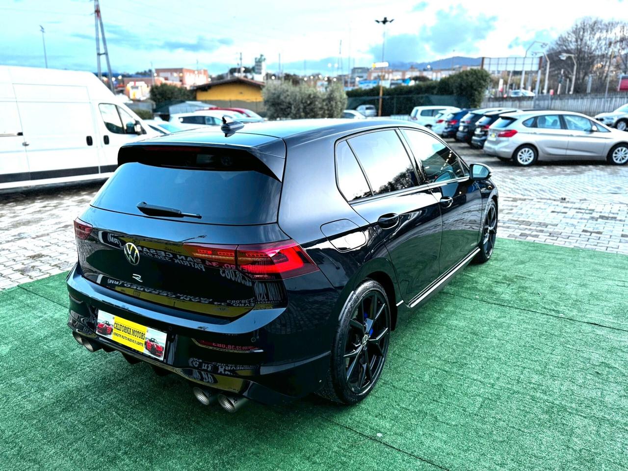 Volkswagen Golf R 2.0 TSI 320cv anno 12/2021 Scarico AKRAPOVIC Permute Finanziamenti Garanzia