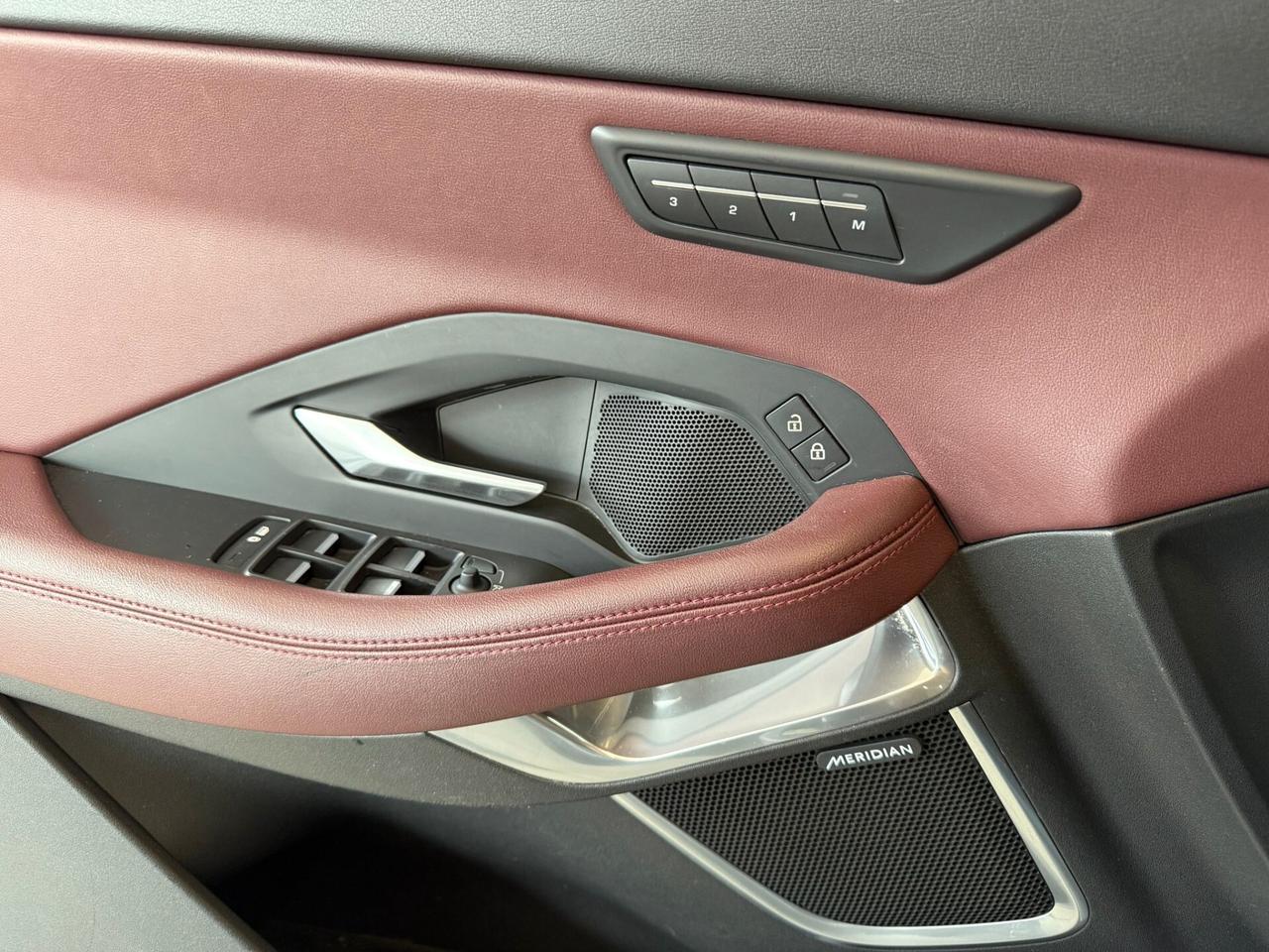 Jaguar E-Pace R-Dynamic Diesel Ibrida Automatica